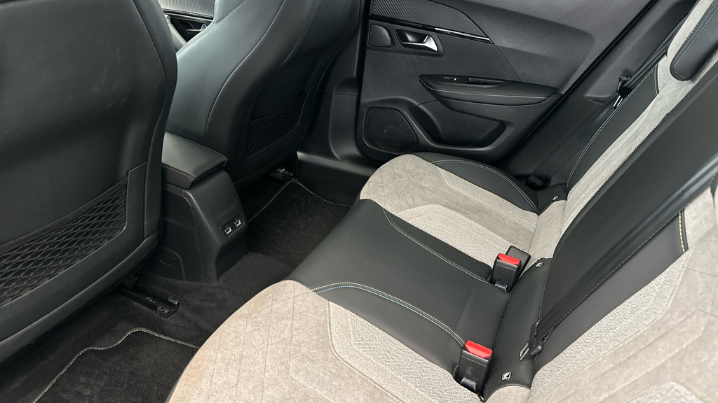 Peugeot e-2008 2008 Gt Ev Grey #22