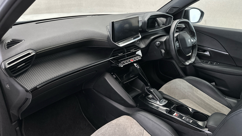Peugeot e-2008 2008 Gt Ev Grey #13