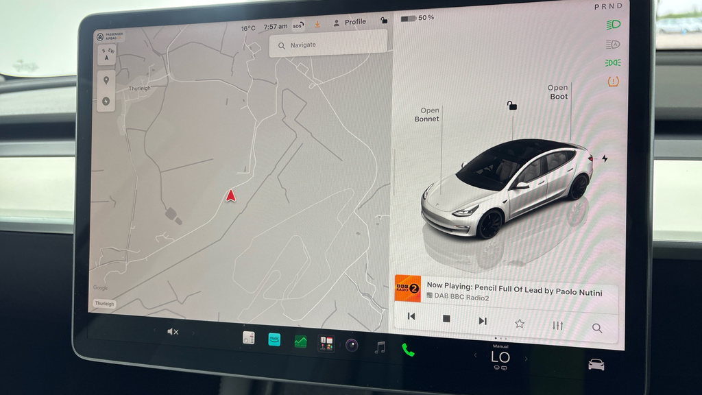 Tesla Model 3 202272 75 Kwh Long Range Saloon Awd 2 K White #14