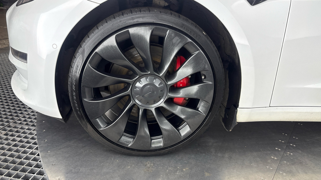 Tesla Model 3 202272 75 Kwh Long Range Saloon Awd 2 K White #19