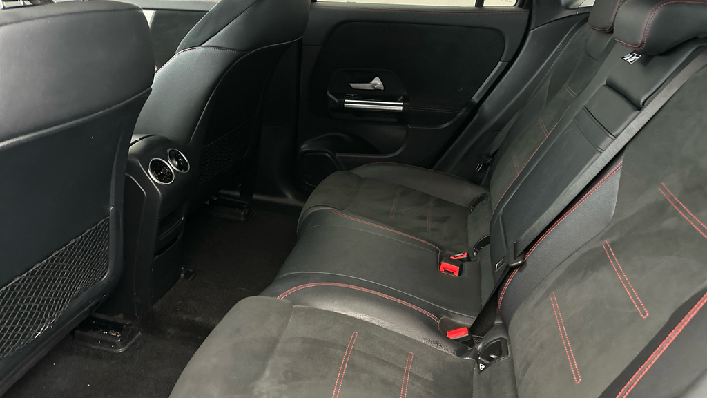 Mercedes-Benz EQA Eqa 300 Amg Line Premium 4Matic White #21