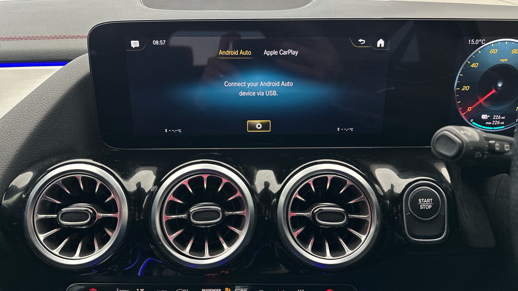 Mercedes-Benz EQA Eqa 300 Amg Line Premium 4Matic White #18
