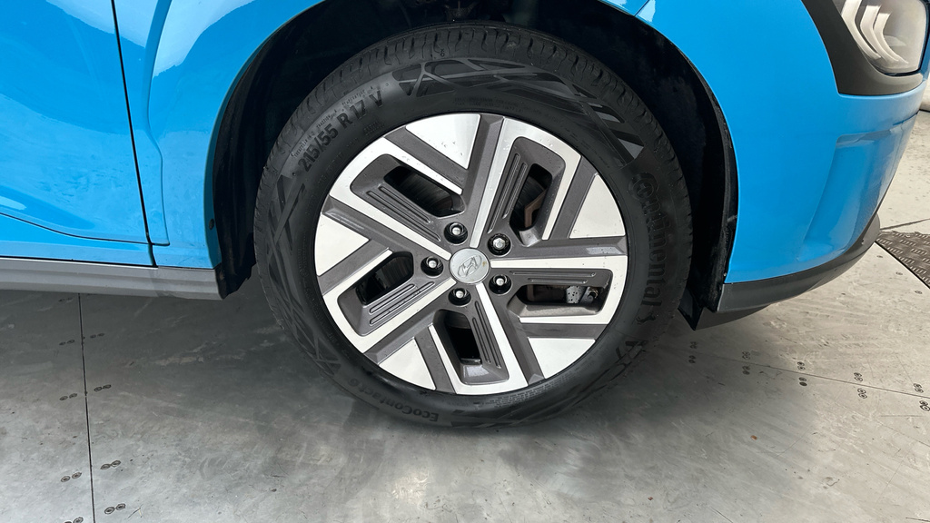 Hyundai Kona Hatchback Grey #28