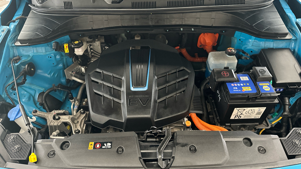 Hyundai Kona Hatchback Grey #24