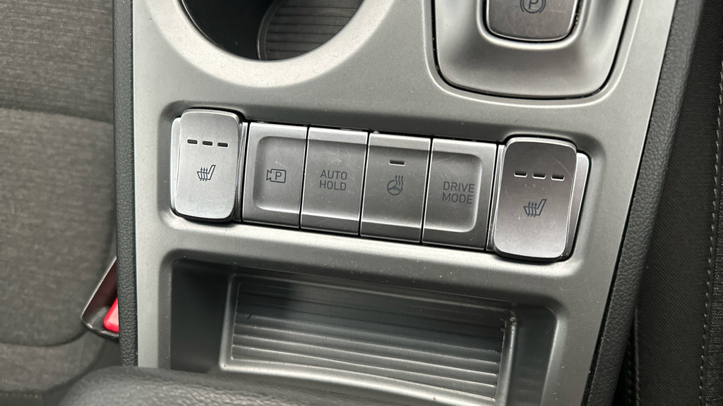 Hyundai Kona Hatchback Grey #19