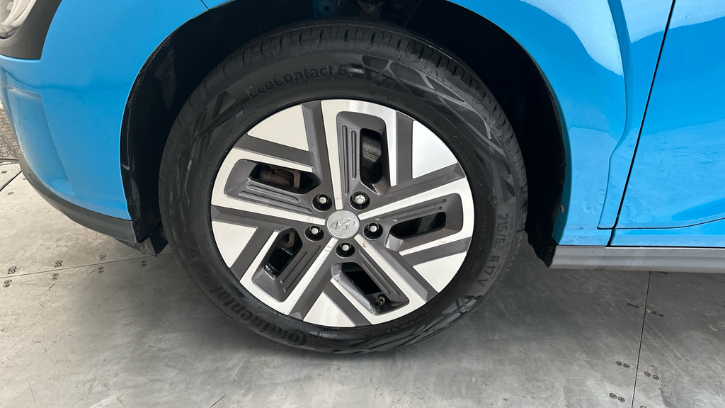 Hyundai Kona Hatchback Grey #25