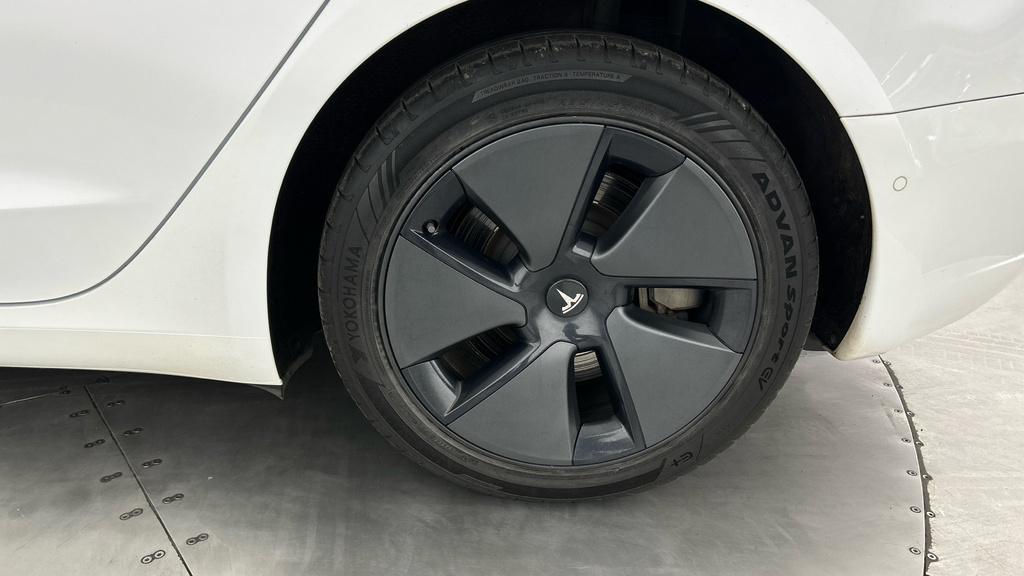 Tesla Model 3 Long Range Awd 302 Bhp Panoramic Roof, 15In Tou White #30