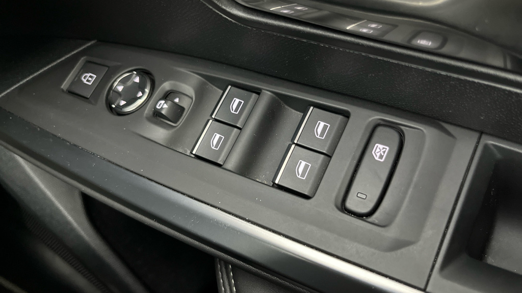 Peugeot 5008 Active Blue #12