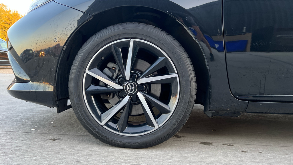 Toyota Auris Grey #17