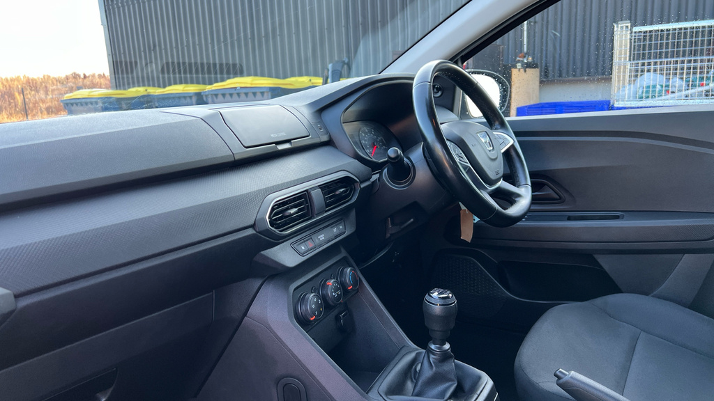 Dacia Sandero 1.0 Sce Essential Red #10