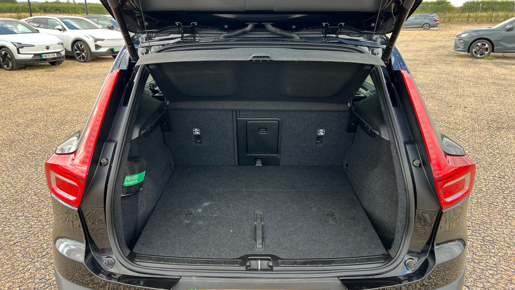 Volvo XC40 2.0 B4p R Design Black #15