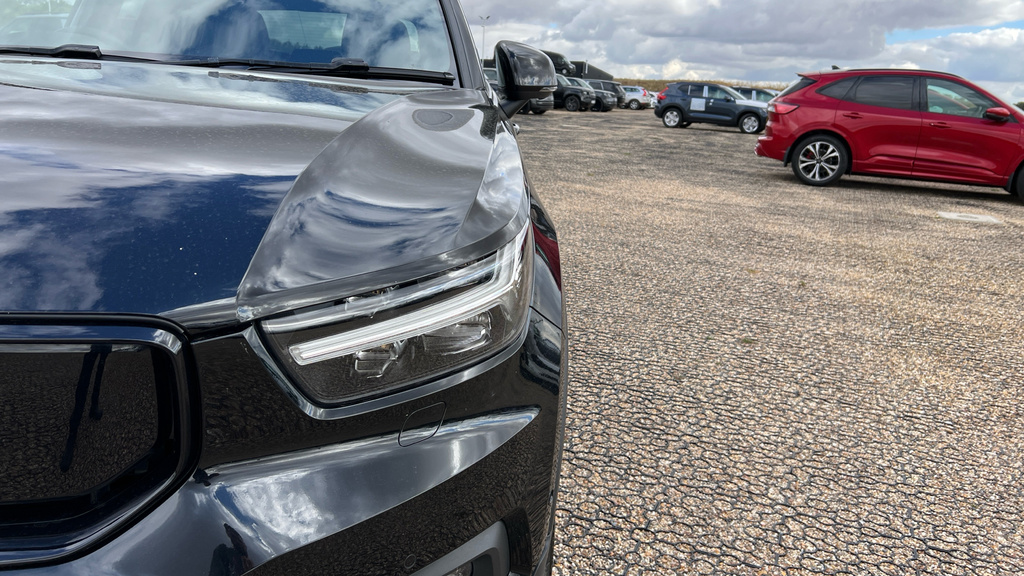 Volvo XC40 2.0 B4p R Design Black #25