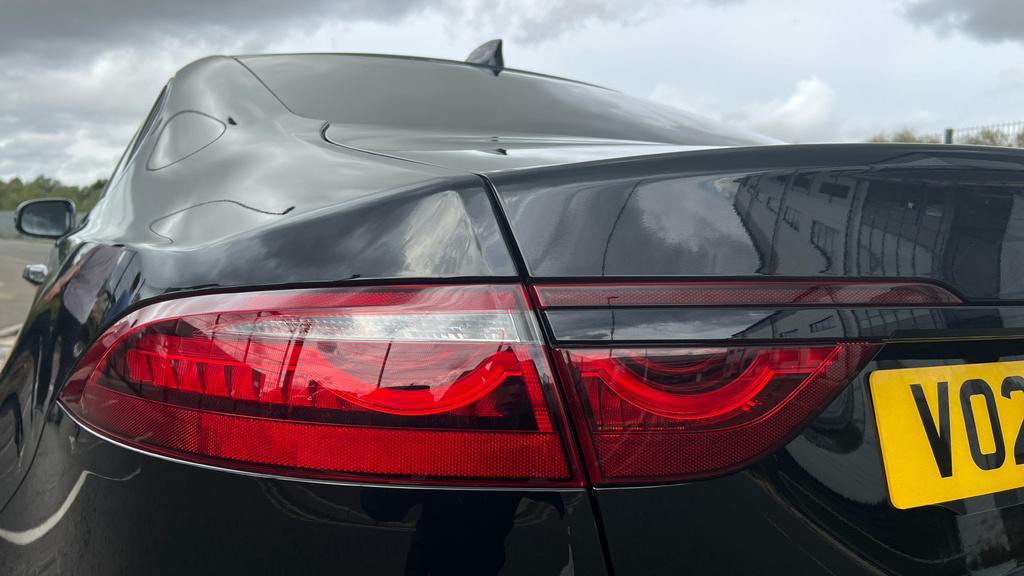 Jaguar XF D200 R-dynamic Hse Black Black #30