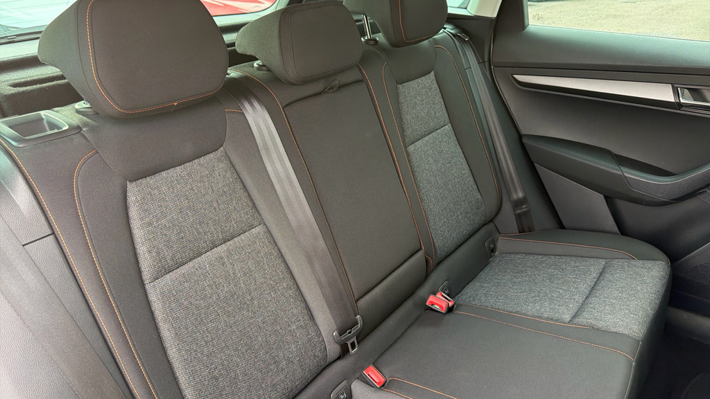 Skoda Karoq Grey #14
