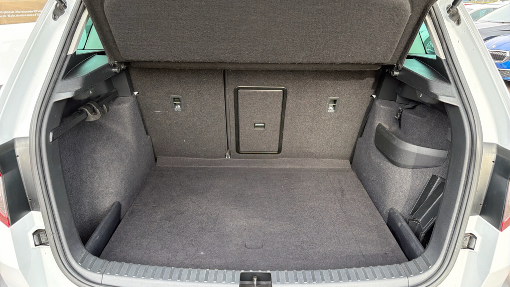 Skoda Karoq Grey #15
