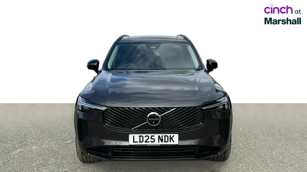Volvo XC90 Ultra Black #8