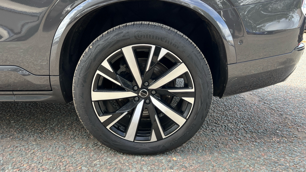 Volvo XC90 Ultra Black #21