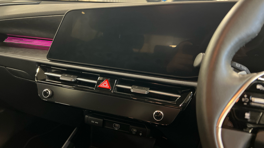 Kia Niro 1.6H Gdi 4 Red #15