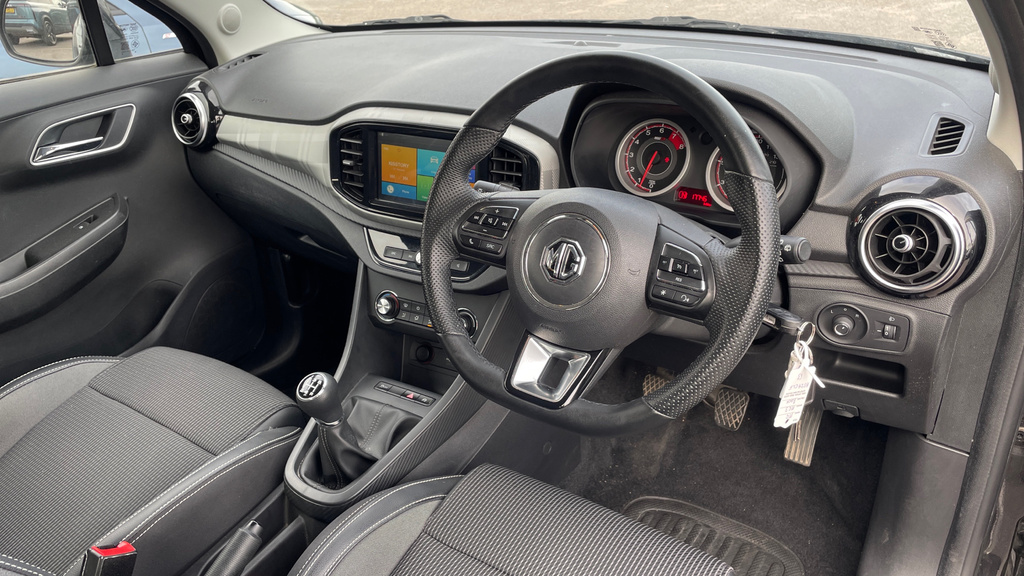 MG MG3 1.5 Hybrid Se Silver #11