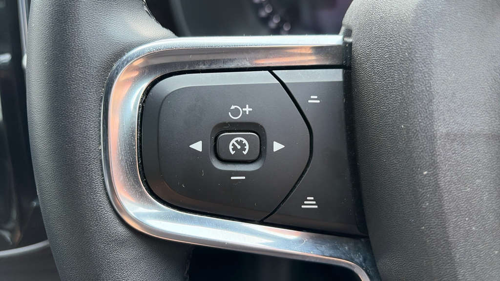 Volvo XC40 Inscription Pro Blue #27