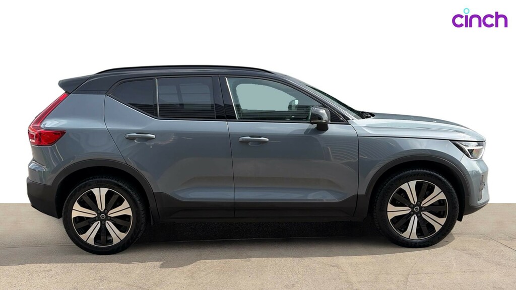 Volvo XC40 Inscription Pro Blue #2
