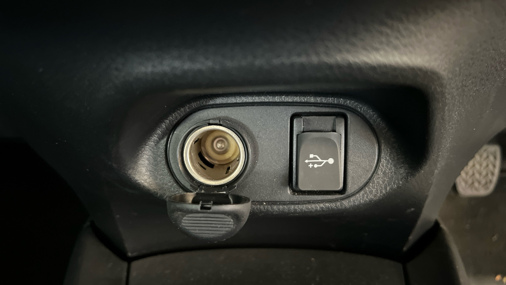 Toyota Yaris Icon Tech Blue #30