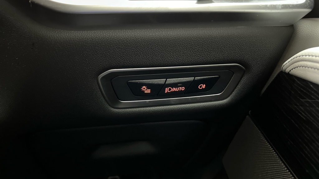BMW X7 M Sport Black #47