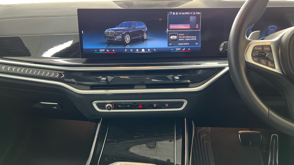 BMW X7 M Sport Black #26