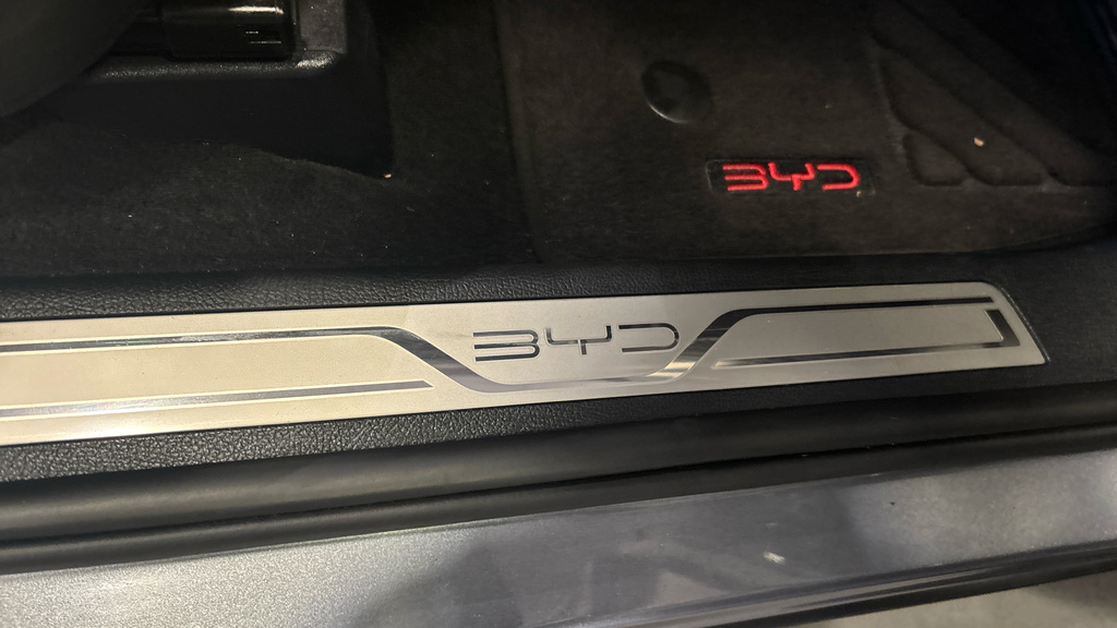 Byd Seal U 1.5 Dm-i Comfort Black #24