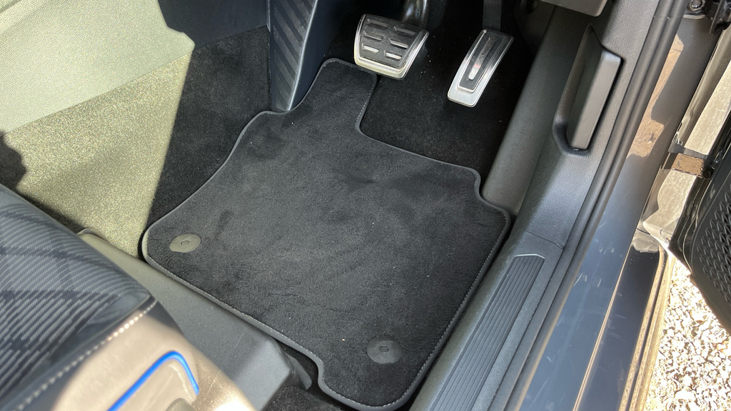Volkswagen Golf 1.5 Tsi Match Black #38