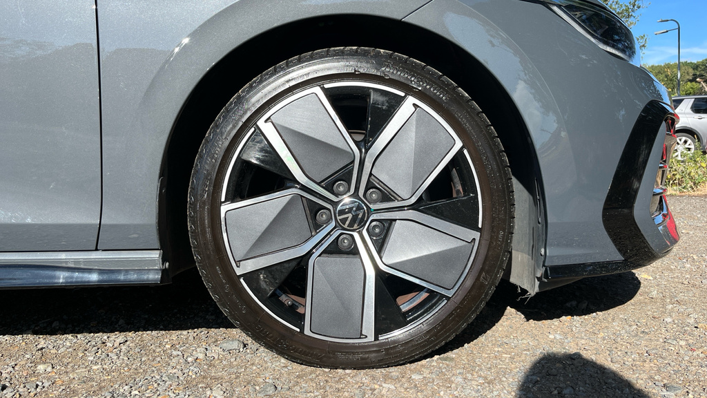 Volkswagen Golf 1.5 Tsi Match Black #20