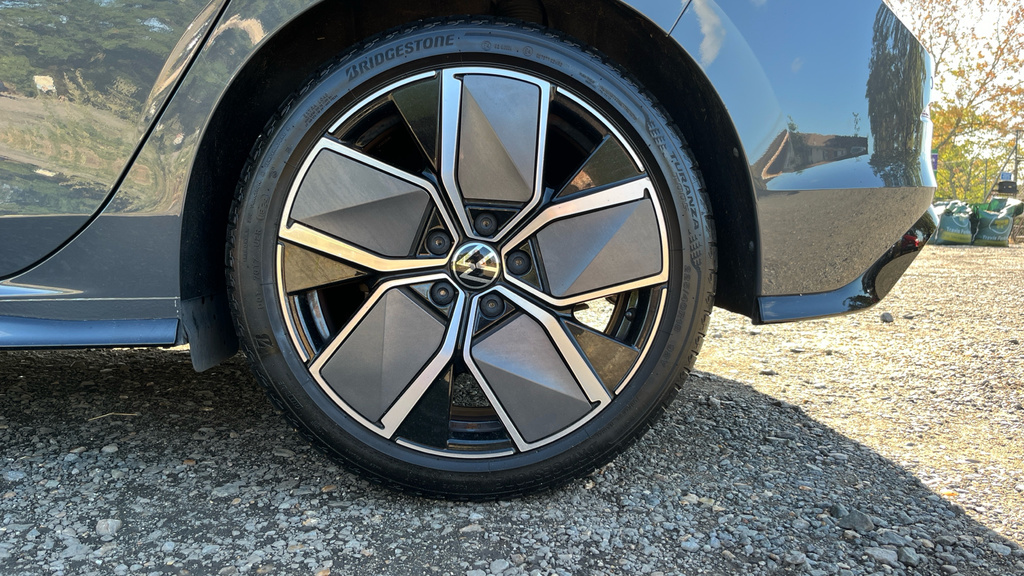 Volkswagen Golf 1.5 Tsi Match Black #18