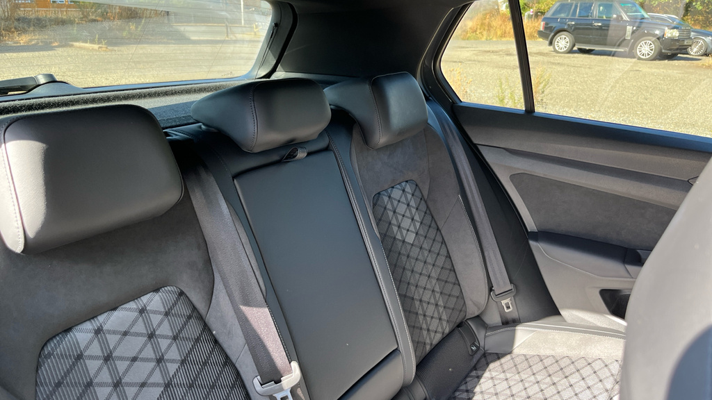 Volkswagen Golf 1.5 Tsi Match Black #14