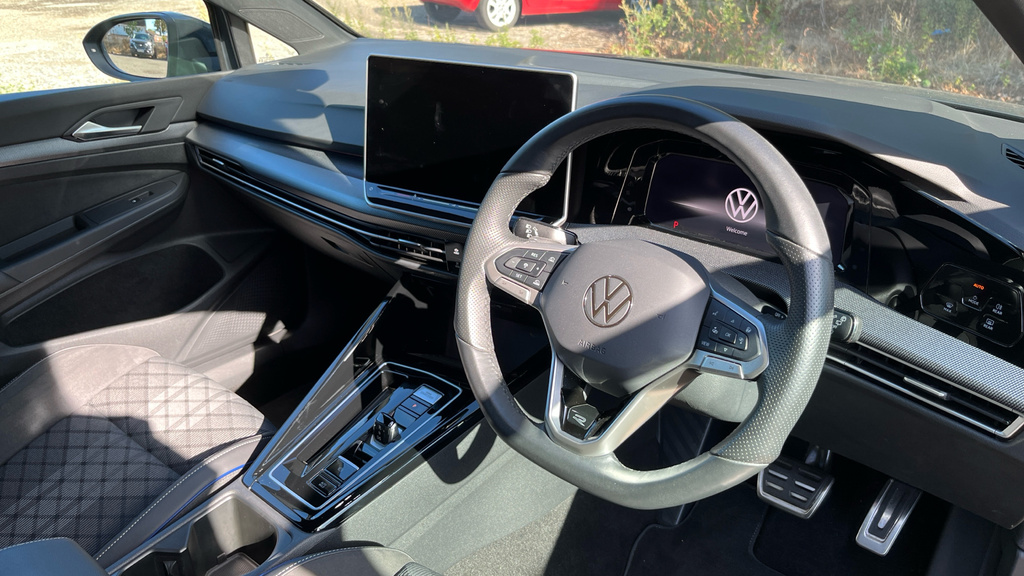 Volkswagen Golf 1.5 Tsi Match Black #9