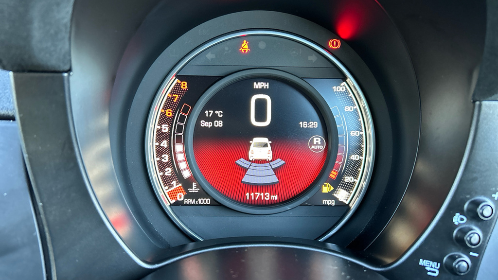 Abarth 695 2024 24 Abarth 695 1.4 T-jet 180 Competizione Black #28