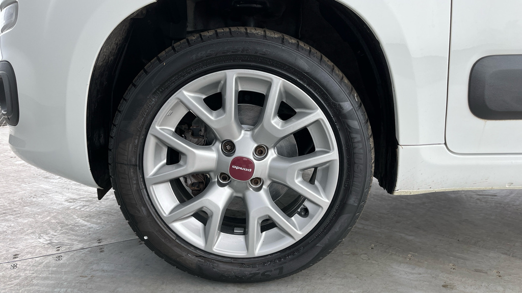 Fiat Panda 0.9L Cross White #22