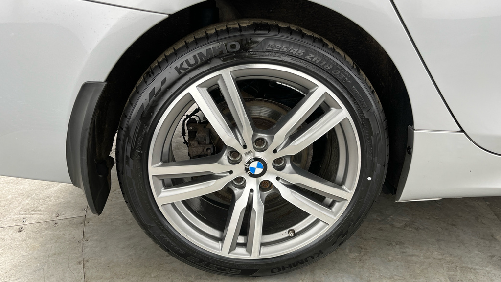 BMW 2 Series Gran Tourer 220D M Sport Step White #29
