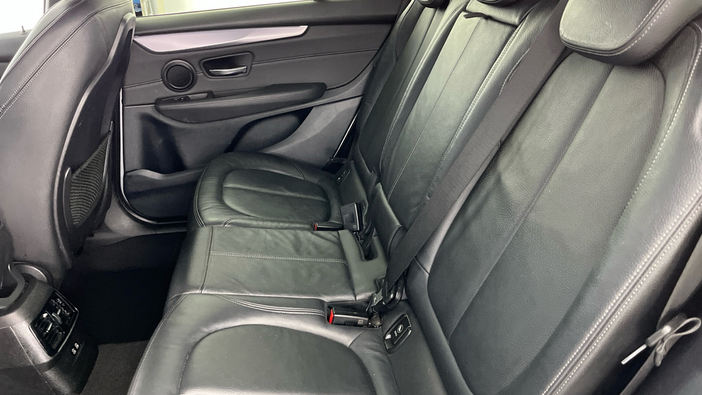 BMW 2 Series Gran Tourer 220D M Sport Step White #24