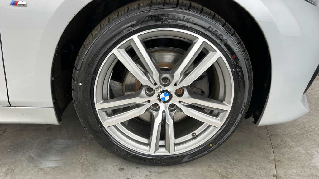 BMW 2 Series Gran Tourer 220D M Sport Step White #30