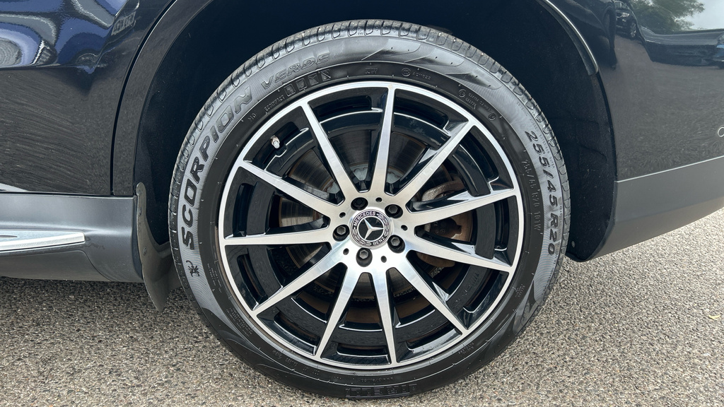 Mercedes-Benz EQC Suv Grey #20