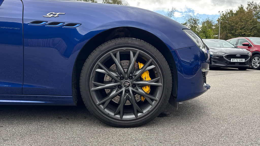 Maserati Ghibli Trofeo Blue #32