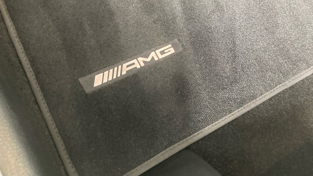 Mercedes-Benz GLA Class Gla 180 Amg Line Premium Black #36