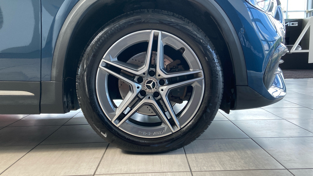 Mercedes-Benz GLA Class Gla 180 Amg Line Premium Black #20