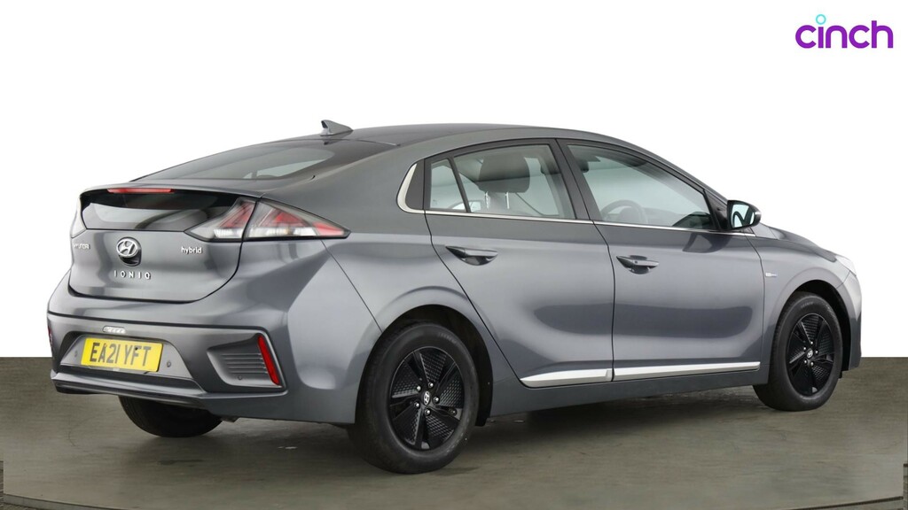 Hyundai Ioniq Hatchback White #3