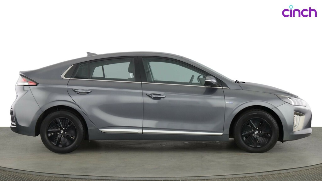 Hyundai Ioniq Hatchback White #2