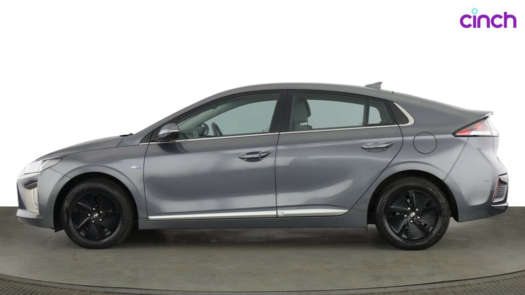 Hyundai Ioniq Hatchback White #6