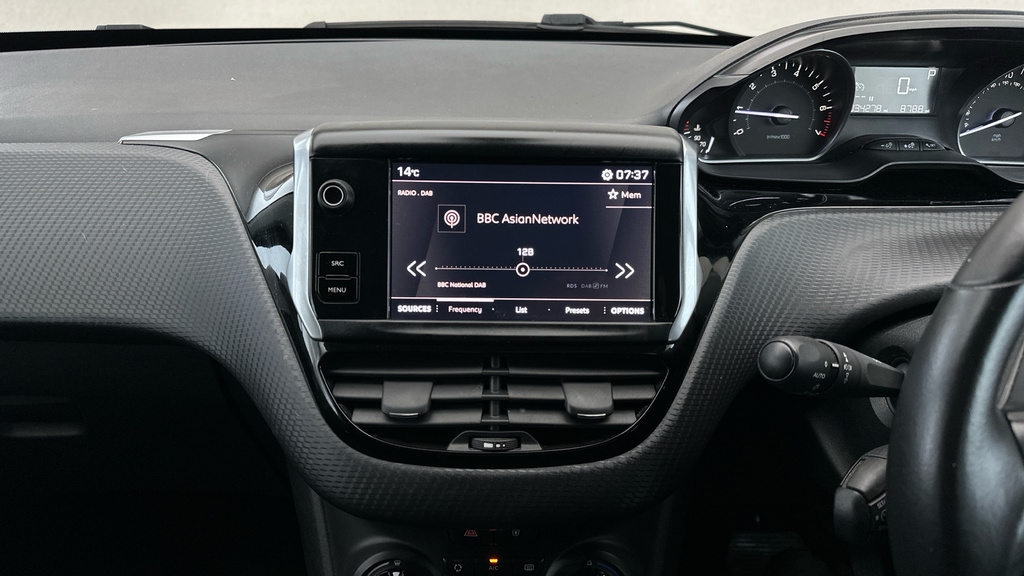 Peugeot 2008 1.2 Puretech Gt Line Grey #17