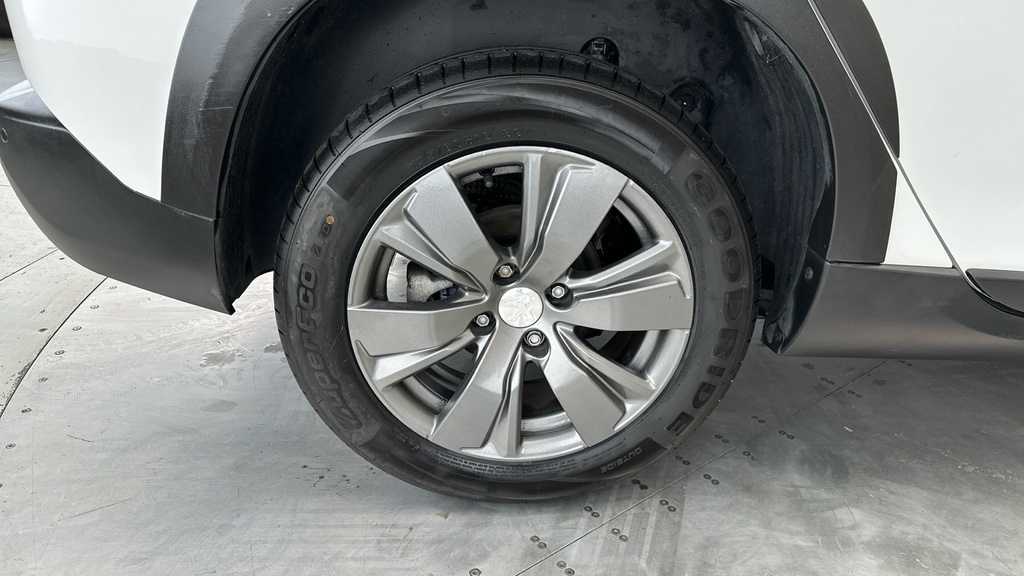 Peugeot 2008 1.2 Puretech Gt Line Grey #24