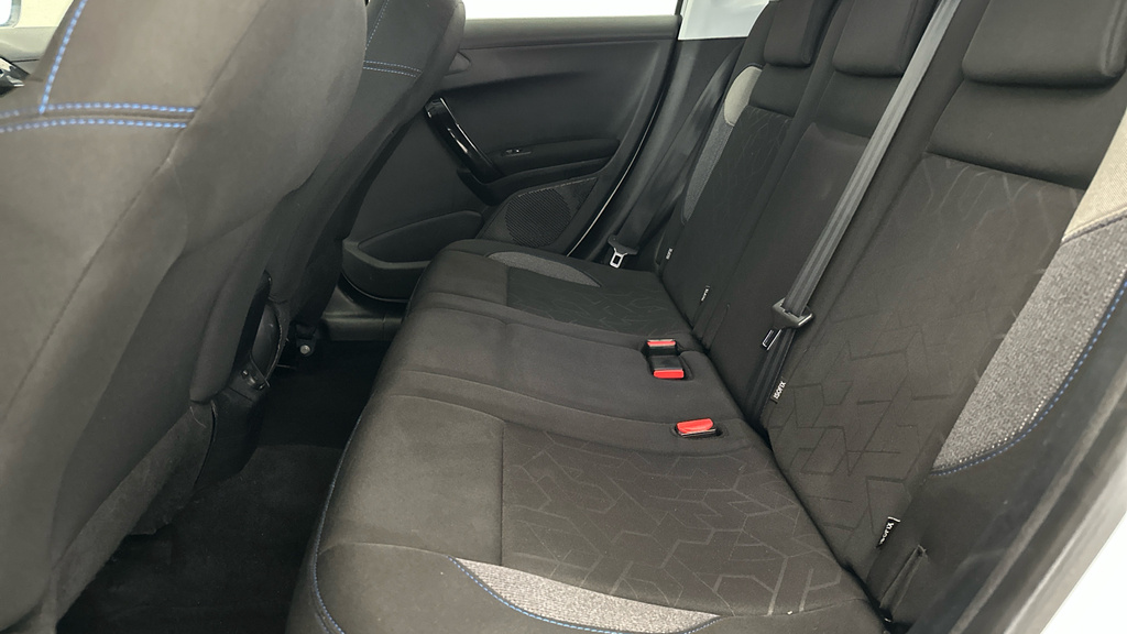 Peugeot 2008 1.2 Puretech Gt Line Grey #19