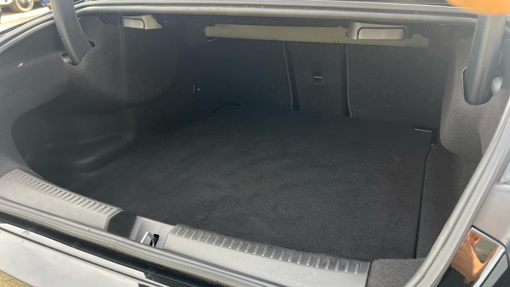 Mercedes-Benz CLA Class 1.3L Amg Line Grey #30